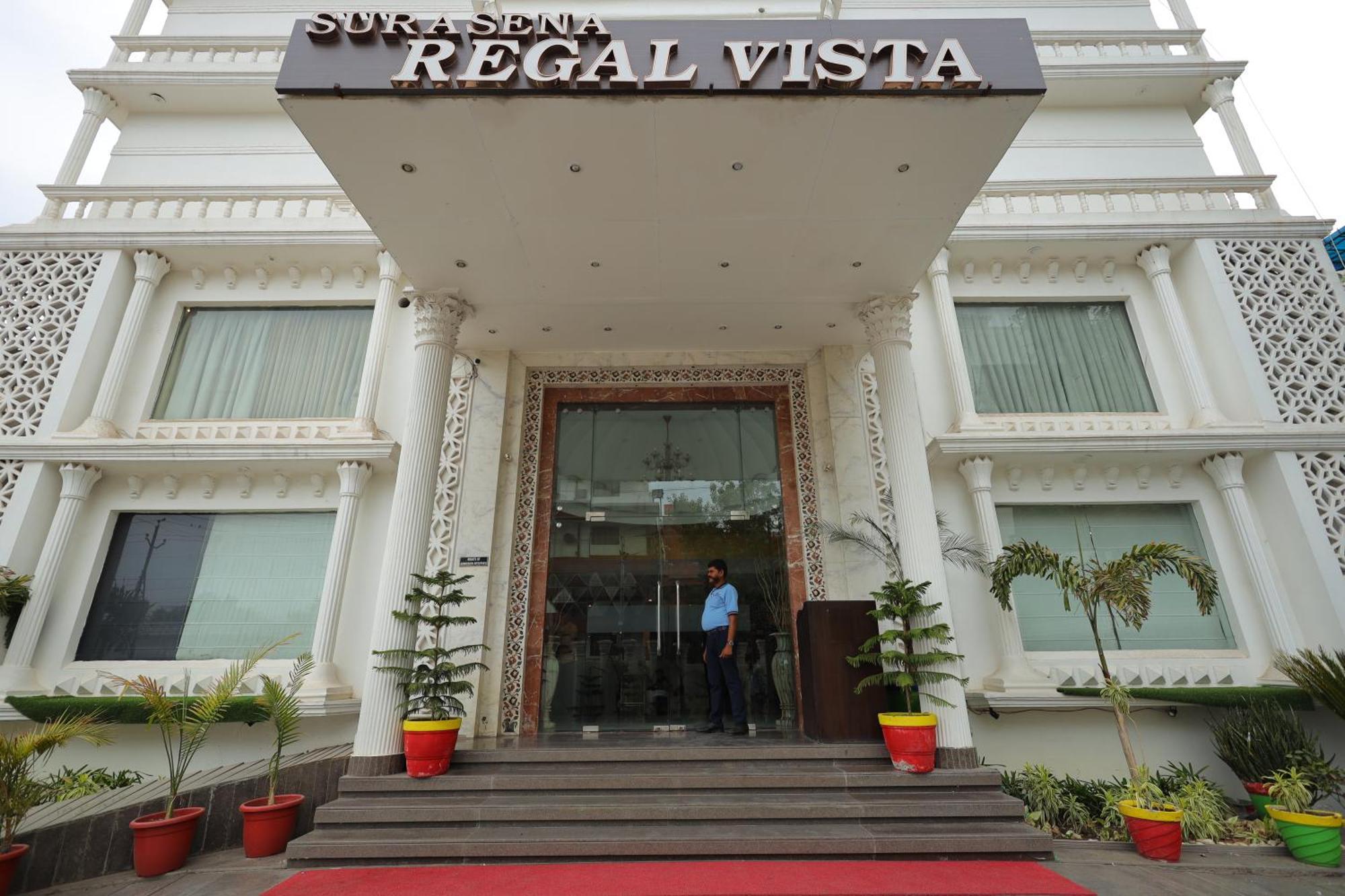 Surasena Regal Vista Agra Hotel Agra  Buitenkant foto